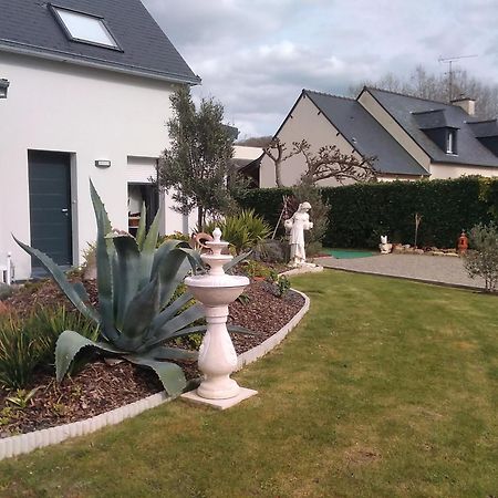 6Bis Rue De La Boussaquiere St Broladre Bed and Breakfast Saint-Broladre Buitenkant foto