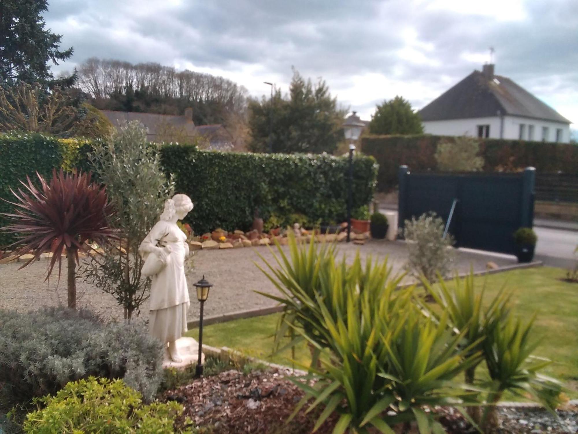 6Bis Rue De La Boussaquiere St Broladre Bed and Breakfast Saint-Broladre Buitenkant foto